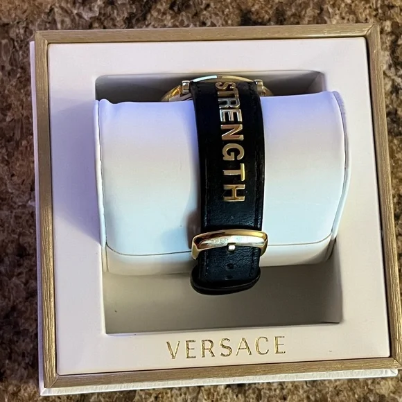 Men’s 42mm Versace watch